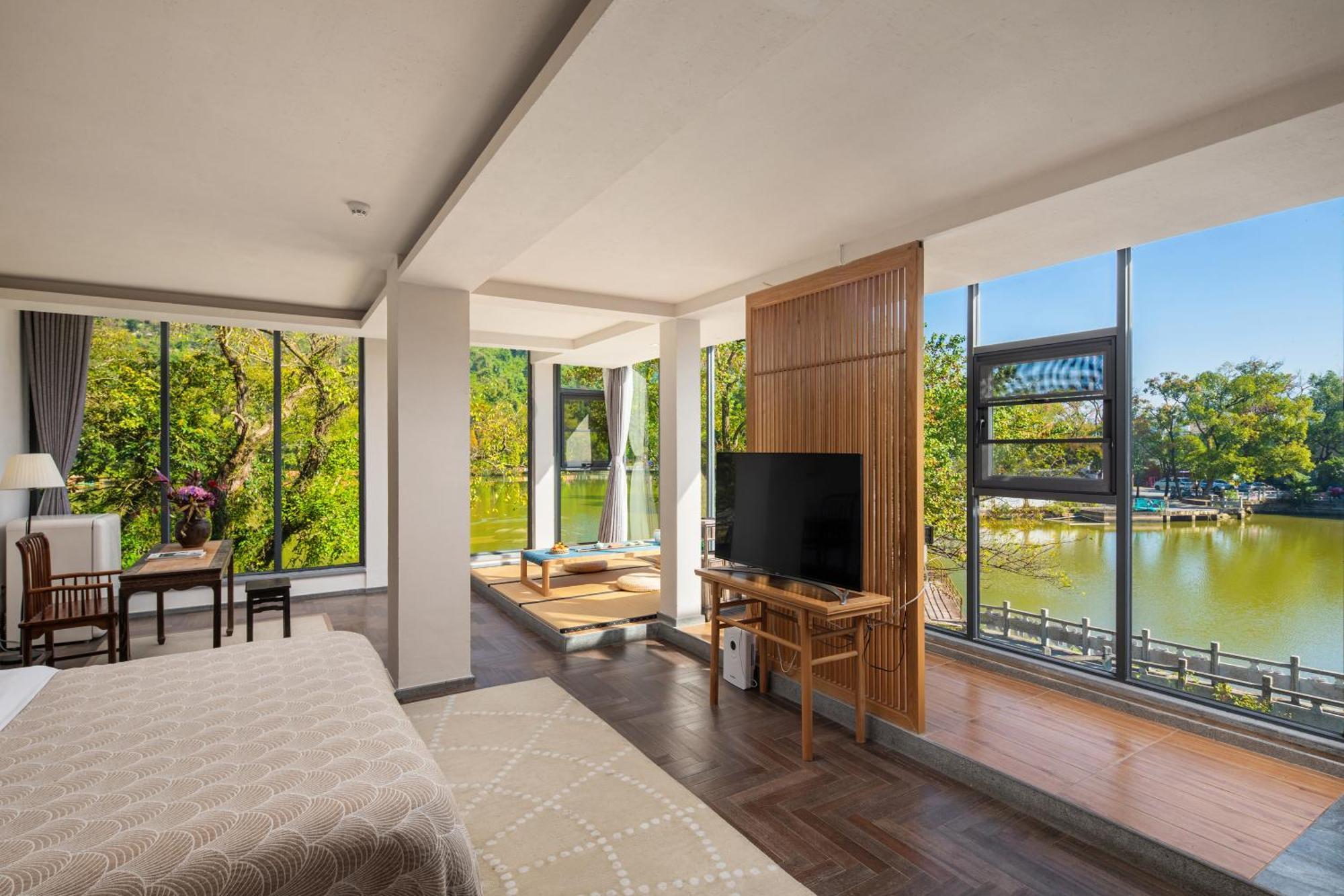 Guilin Heshe Lakeside Resort-Free Pick Up Service Stay Two Nights Bagian luar foto