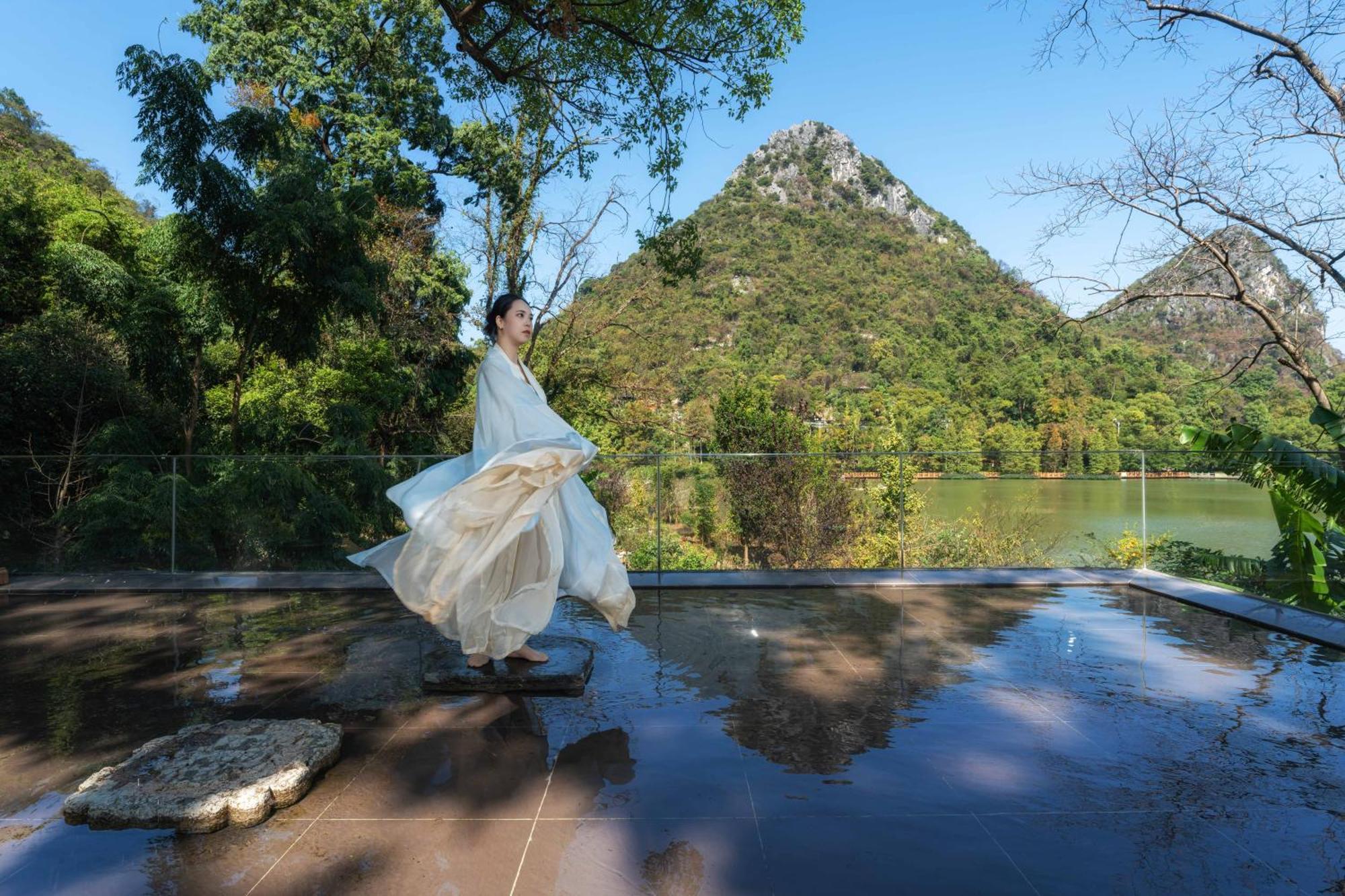 Guilin Heshe Lakeside Resort-Free Pick Up Service Stay Two Nights Bagian luar foto