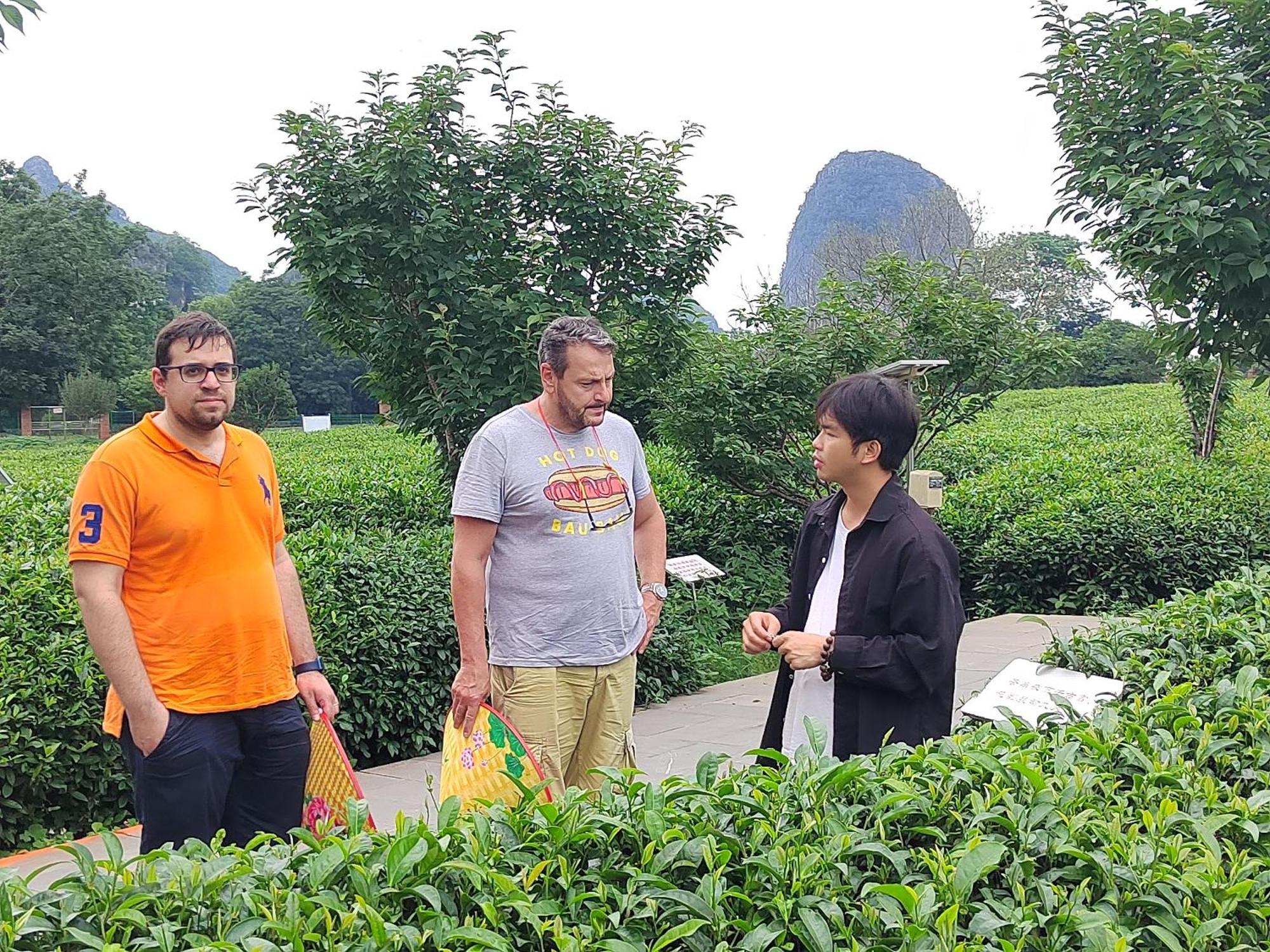 Guilin Heshe Lakeside Resort-Free Pick Up Service Stay Two Nights Bagian luar foto