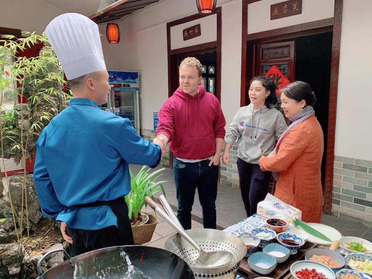 Guilin Heshe Lakeside Resort-Free Pick Up Service Stay Two Nights Bagian luar foto